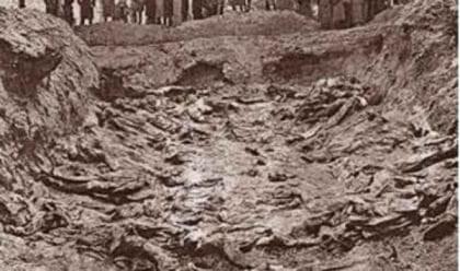Ekshumacja wspólnego grobu pomordowanych w Katyniu
