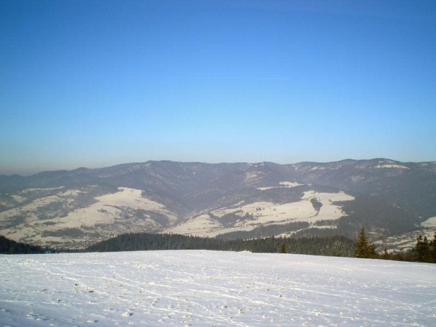 Pasmo Radziejowej (Skałka, Przehyba, Złomiste Wierchy) w Beskidzie Sądeckim spod Durbaszki w Małych Pieninach #góry #pieniny