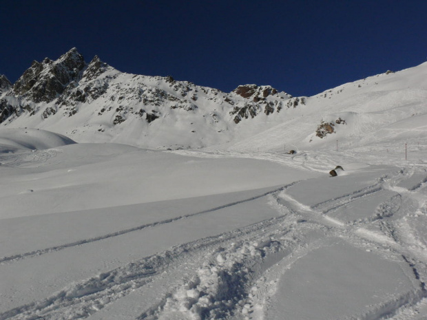 Alp Bella - czerwone traski po stronie szwajcarskiej #Ischgl