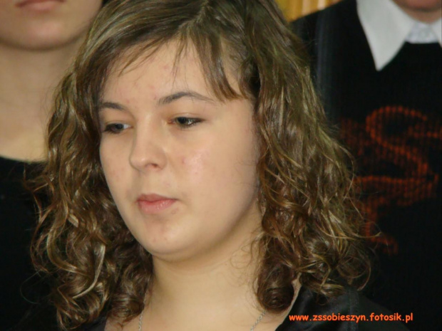 19 listopada 2009 młodzież pod kierunkiem Jadwigi Nowaczek zaprezentowała apel o tematyce alkoholowej #Sobieszyn #Brzozowa