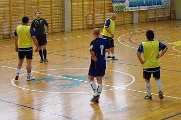 Beskid Żegocina vs Policja
1:7 #piłka #halowa #halówka #limanowa #beskid #żegocina #policja #mecz