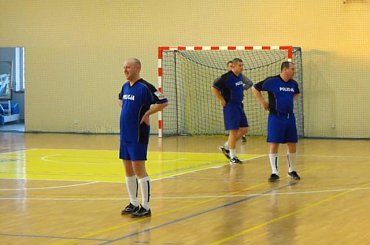 Beskid Żegocina vs Policja
1:7 #piłka #halowa #halówka #limanowa #beskid #żegocina #policja #mecz