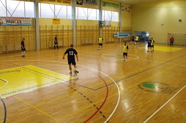 Beskid Żegocina vs Policja
1:7 #piłka #halowa #halówka #limanowa #beskid #żegocina #policja #mecz