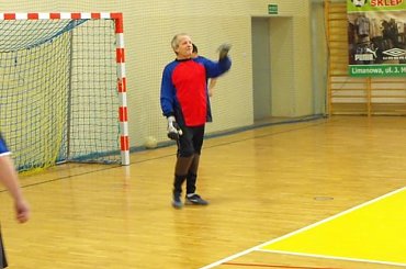 Beskid Żegocina vs Policja
1:7 #piłka #halowa #halówka #limanowa #beskid #żegocina #policja #mecz