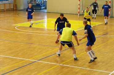 Beskid Żegocina vs Policja
1:7 #piłka #halowa #halówka #limanowa #beskid #żegocina #policja #mecz