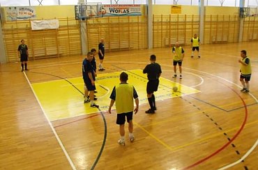 Beskid Żegocina vs Policja
1:7 #piłka #halowa #halówka #limanowa #beskid #żegocina #policja #mecz