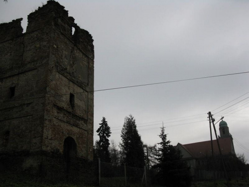 Ziemięcice (śląskie)-ruiny kościoła