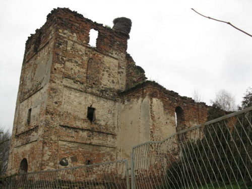 Ziemięcice (śląskie)-ruiny kościoła