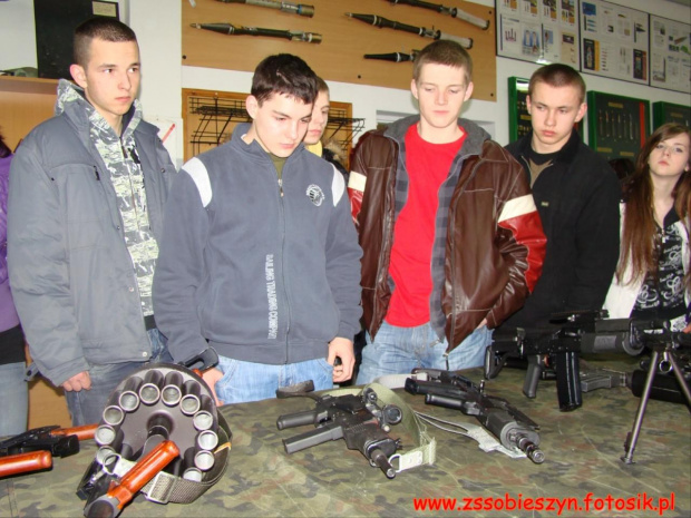 15 marca 2011 uczestniczyliśmy w wycieczce do Wojskowej Akademii Technicznej #Sobieszyn #Brzozowa
