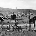Gruvbacken.
Pa 1850-talet byggdes gruvspelet för uppfordring av malmen.
Foto ar 1897.