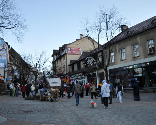 Zakopane - spacer po Krupówkach w drugim dniu świąt