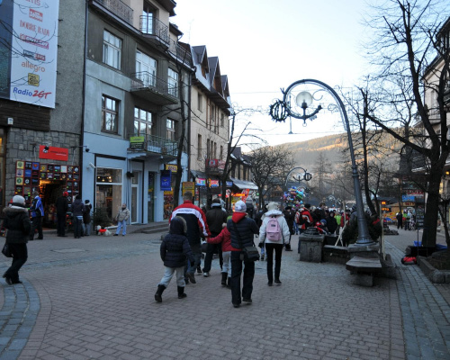 Zakopane - spacer po Krupówkach w drugim dniu świąt