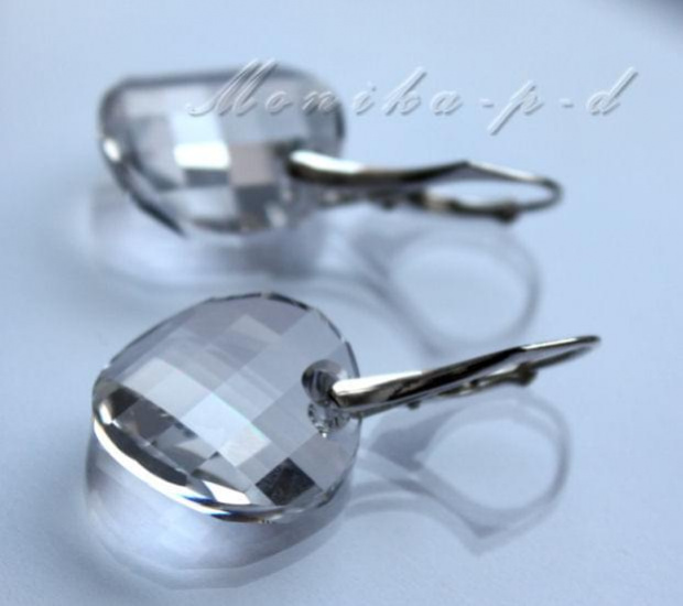 707. Swarovski Twist Crystal - kolczyki ok 3cm
średnica kryształów 18mm
bigle - srebro