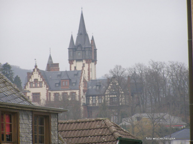 Frankfurt/Main, Aachen