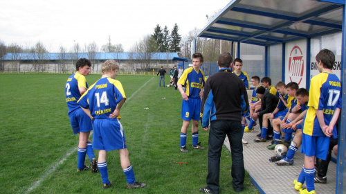 Pogoń Leżajsk - Stal Stalowa Wola (0:2), 16.04.2011 r. - I liga podkarpacka juniorów młodszych #lezajsk #leżajsk #pogoń #pogon #PogońLeżajsk #leżajsktm #PiłkaNożna #sport #juniorzy #stal #StalStalowaWola #StalowaWola