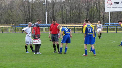 Pogoń Leżajsk - Stal Stalowa Wola (0:2), 16.04.2011 r. - I liga podkarpacka juniorów młodszych #lezajsk #leżajsk #pogoń #pogon #PogońLeżajsk #leżajsktm #PiłkaNożna #sport #juniorzy #stal #StalStalowaWola #StalowaWola