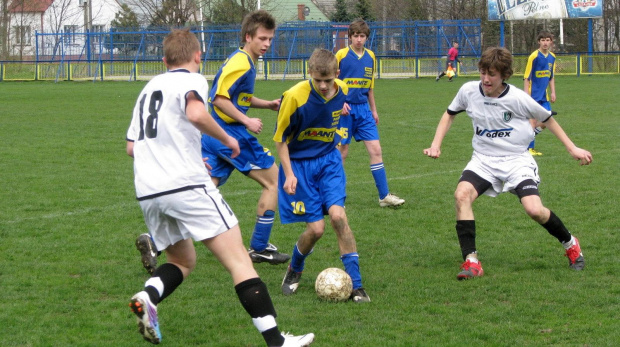 Pogoń Leżajsk - Stal Stalowa Wola (0:2), 16.04.2011 r. - I liga podkarpacka juniorów młodszych #lezajsk #leżajsk #pogoń #pogon #PogońLeżajsk #leżajsktm #PiłkaNożna #sport #juniorzy #stal #StalStalowaWola #StalowaWola