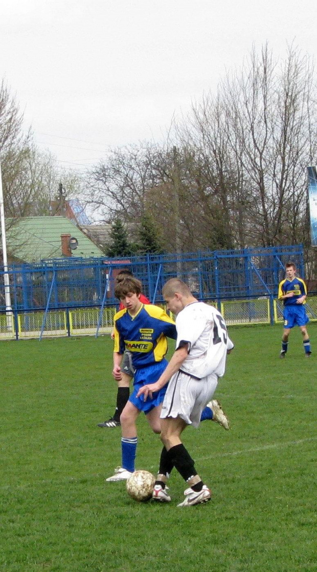 Pogoń Leżajsk - Stal Stalowa Wola (0:2), 16.04.2011 r. - I liga podkarpacka juniorów młodszych #lezajsk #leżajsk #pogoń #pogon #PogońLeżajsk #leżajsktm #PiłkaNożna #sport #juniorzy #stal #StalStalowaWola #StalowaWola