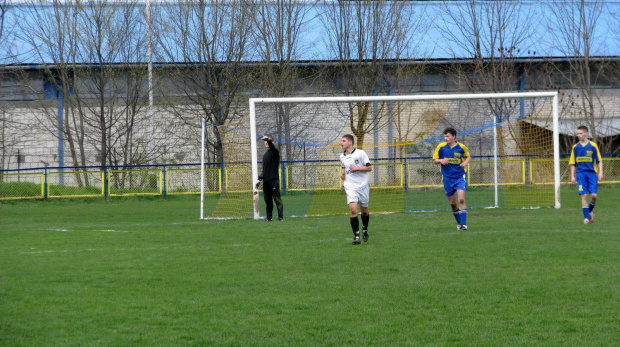 Pogoń Leżajsk - Stal Stalowa Wola (0:2), 16.04.2011 r. - I liga podkarpacka juniorów młodszych #lezajsk #leżajsk #pogoń #pogon #PogońLeżajsk #leżajsktm #PiłkaNożna #sport #juniorzy #stal #StalStalowaWola #StalowaWola