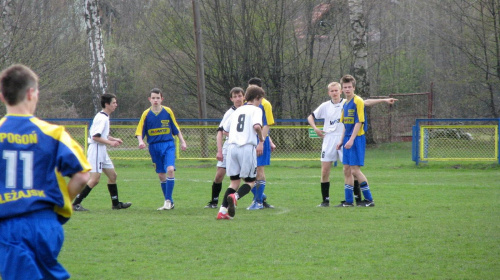 Pogoń Leżajsk - Stal Stalowa Wola (0:2), 16.04.2011 r. - I liga podkarpacka juniorów młodszych #lezajsk #leżajsk #pogoń #pogon #PogońLeżajsk #leżajsktm #PiłkaNożna #sport #juniorzy #stal #StalStalowaWola #StalowaWola