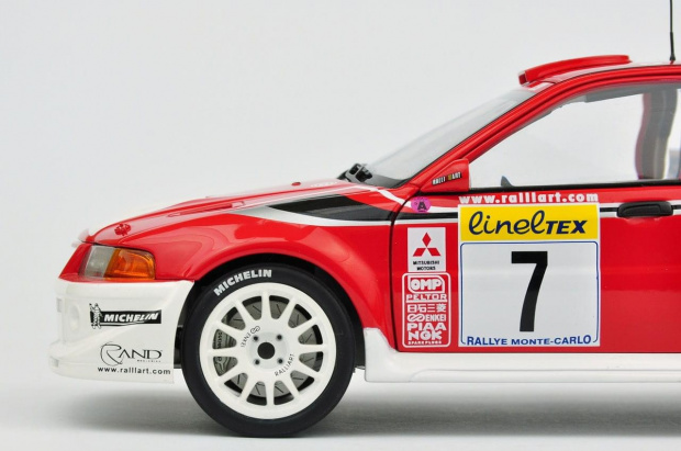 Mitsubishi Lancer Evo VI WRC T. Makinen Winner of 2001 Rally Monte Carlo - AUTOart 1:18