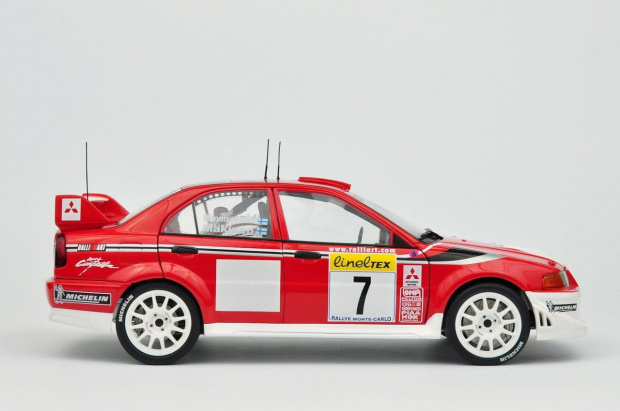 Mitsubishi Lancer Evo VI WRC T. Makinen Winner of 2001 Rally Monte Carlo - AUTOart 1:18