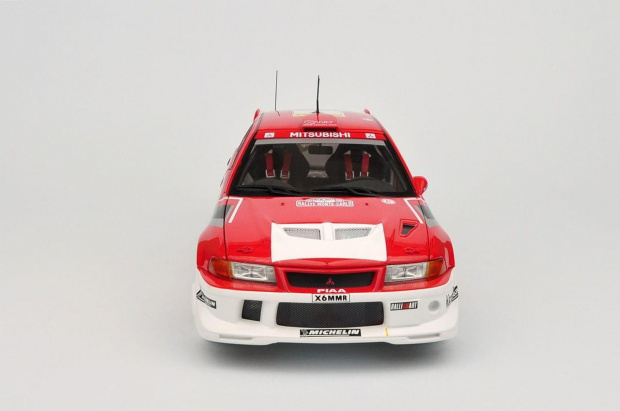 Mitsubishi Lancer Evo VI WRC T. Makinen Winner of 2001 Rally Monte Carlo - AUTOart 1:18