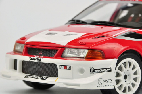 Mitsubishi Lancer Evo VI WRC T. Makinen Winner of 2001 Rally Monte Carlo - AUTOart 1:18