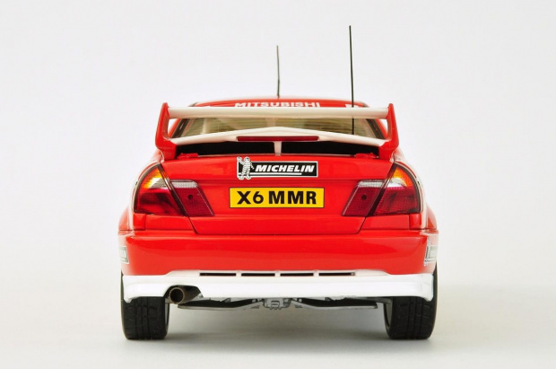 Mitsubishi Lancer Evo VI WRC T. Makinen Winner of 2001 Rally Monte Carlo - AUTOart 1:18