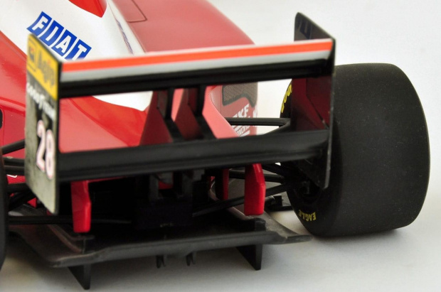 Ferrari F93A #28 G. Berger F1 1993 - Minichamps 1:18