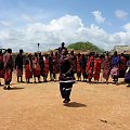 U Masajów - pokaz tańca i śpiewu #masaje #masaj #masajka #kenia #afryka #tropik