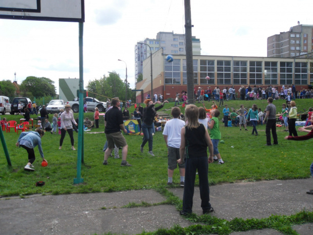 szkolno-rodzinny piknik 2011 #Sp4PiknikPiłkaSiatkowaRodzice