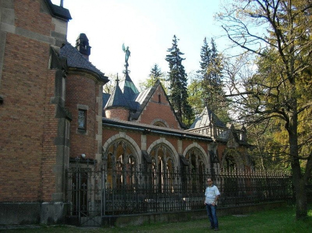 Świerklaniec (śląskie)-kościół i mauzoleum