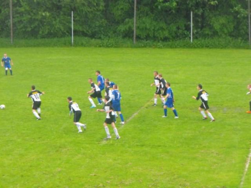 Beskid Żegocina vs Ceramika Muchówka
5:1 #piłka #nożna #sport #beskid #żegocina #muchówka #ceramika #mecz