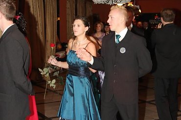 Studniówka w obiektywie Zbigniewa Jończyka (TWÓJ GŁOS) #Sobieszyn #Brzozowa #Studniówka