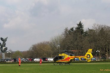 akcja ratunkowa na Jasnych Błoniach ... #śmigłowiec #Szczecin #JasneBłonia