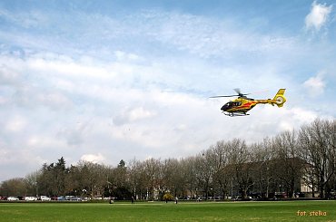 akcja ratunkowa na Jasnych Błoniach ... #śmigłowiec #Szczecin #JasneBłonia