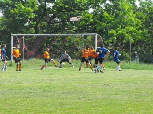 Promień Mikluszowice vs Beskid Żegocina
3:7 #Beskid #żegocina #promień #mikluszowice #mecz #piłka #nożna