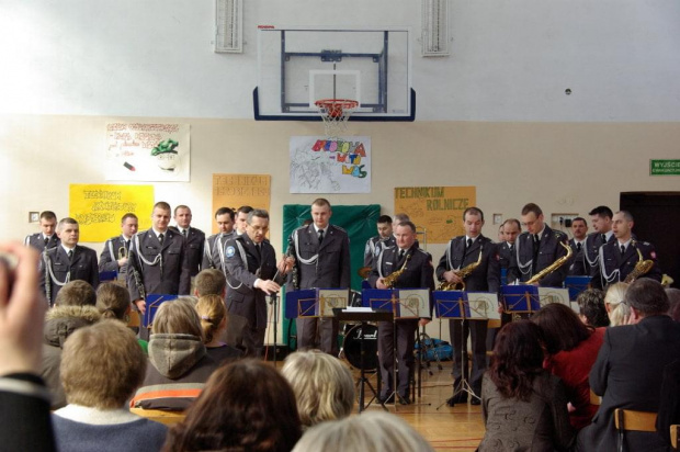26 marca 2009 w Zespole Szkół w Sobieszynie-Brzozowej odbył się Dzień Otwartych Drzwi- fot. Katarzyna Osial #Sobieszyn #Brzozowa #DzieńOtwartychDrzwi