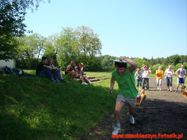 Mecz piłki nożnej, karaoke, bieg z przeszkodami i ognisko to tylko niektóre z adrakcji przygotowane z okazji DNIA dużego DZIECKA #Sobieszyn #Brzozowa