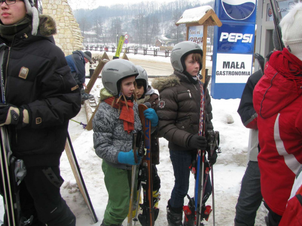 Akcja Zima 2010 - wycieczka do Bałtowa na narty.