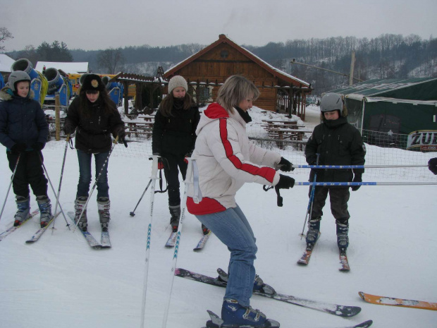 Akcja Zima 2010 - wycieczka do Bałtowa na narty.