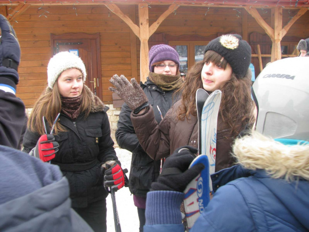 Akcja Zima 2010 - wycieczka do Bałtowa na narty.