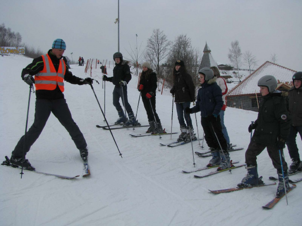 Akcja Zima 2010 - wycieczka do Bałtowa na narty.