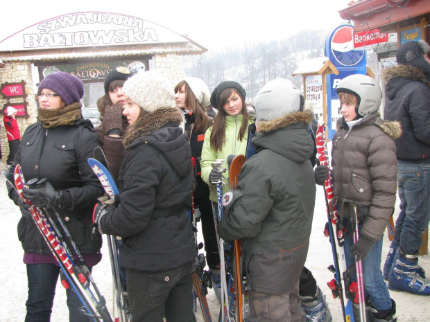 Akcja Zima 2010 - wycieczka do Bałtowa na narty.