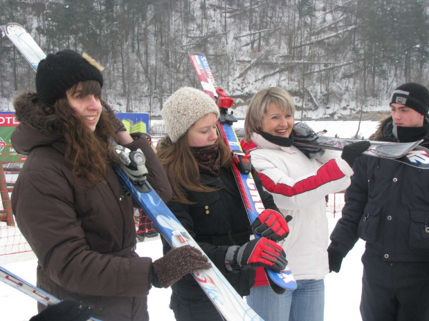 Akcja Zima 2010 - wycieczka do Bałtowa na narty.