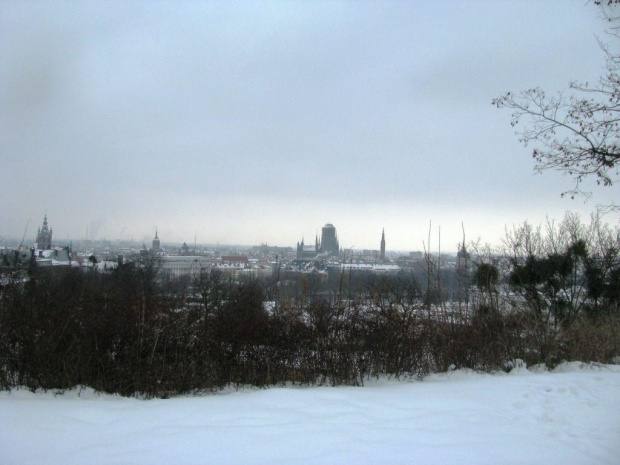 Panorama:
od lewej kościoły św. Katarzyny, św. Jana, Mariacki i Ratusz Głównomiejski