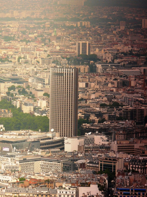 Z Wieży Eiffla - widok na Tour Montparnasse #Paryż
