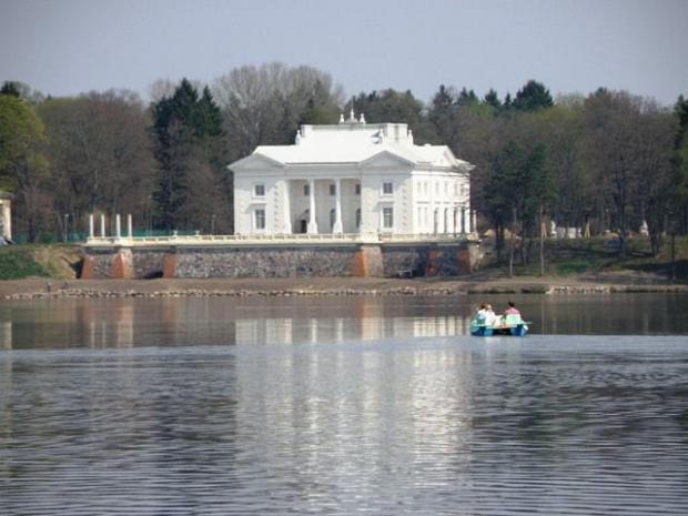 Zatrocze (Litwa)-pałac Tyszkiewiczów