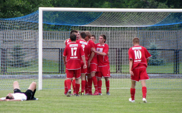 Lechia Sędziszów - Pogoń Leżajsk (0:2), 18.06.2011 r. - IV liga podkarpacka #IVLiga #lechia #LechiaSędziszów #lezajsktm #PiłkaNożna #pogon #pogoń #PogońLeżajsk #sędziszów #SędziszówMałopolski #sport